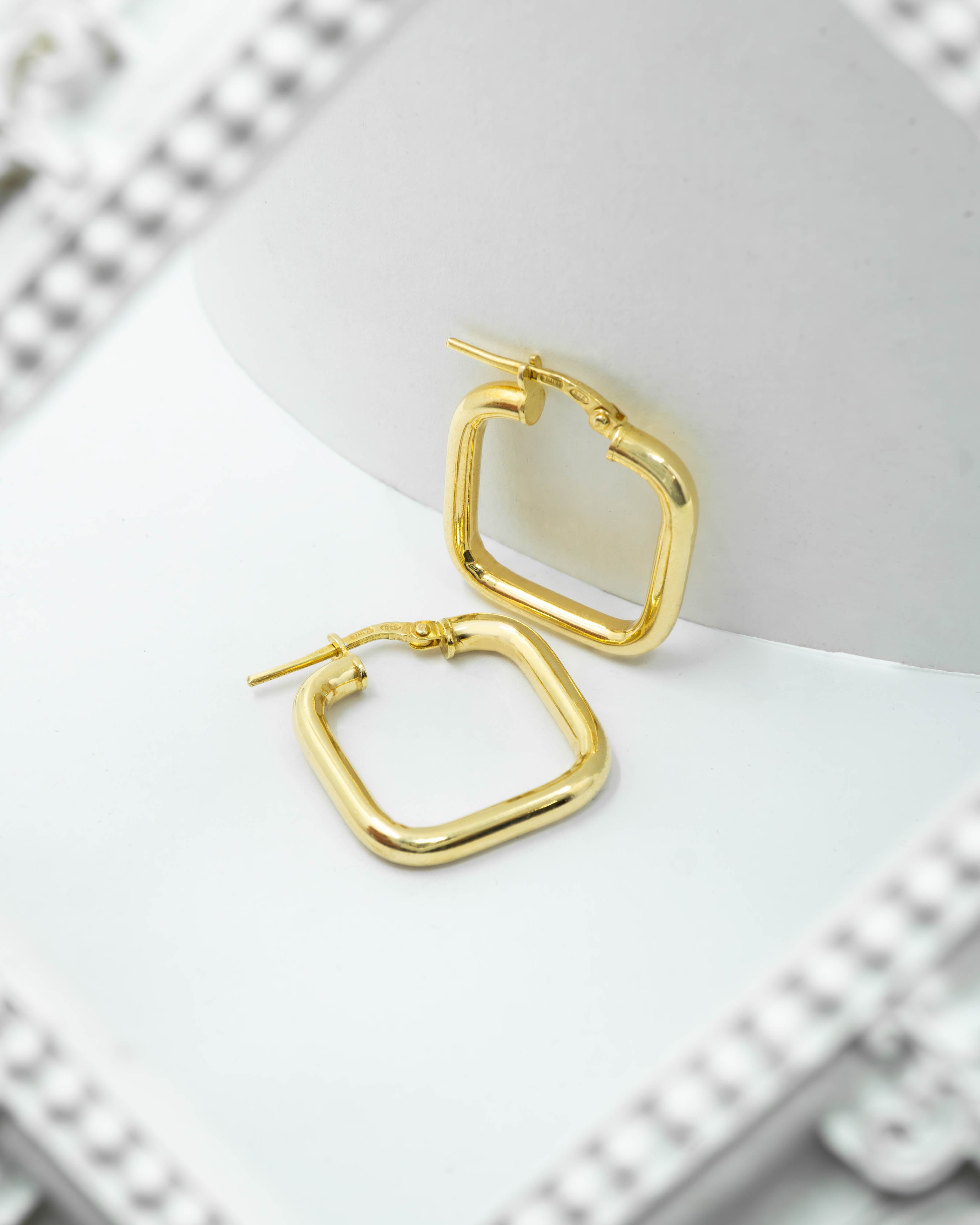 Minimal Hoop Naušnice