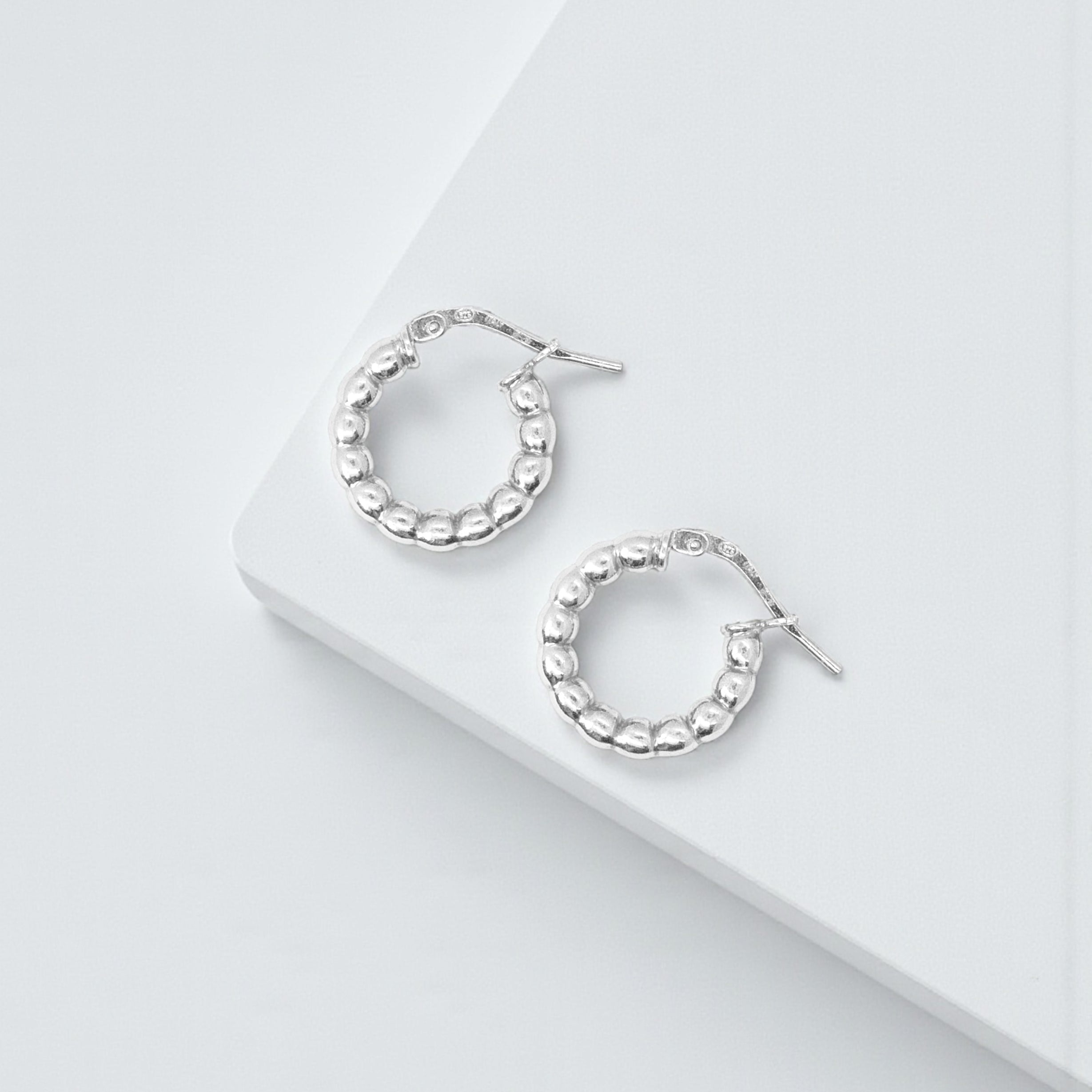 Srebrne naušnice Silver Bead E9-015