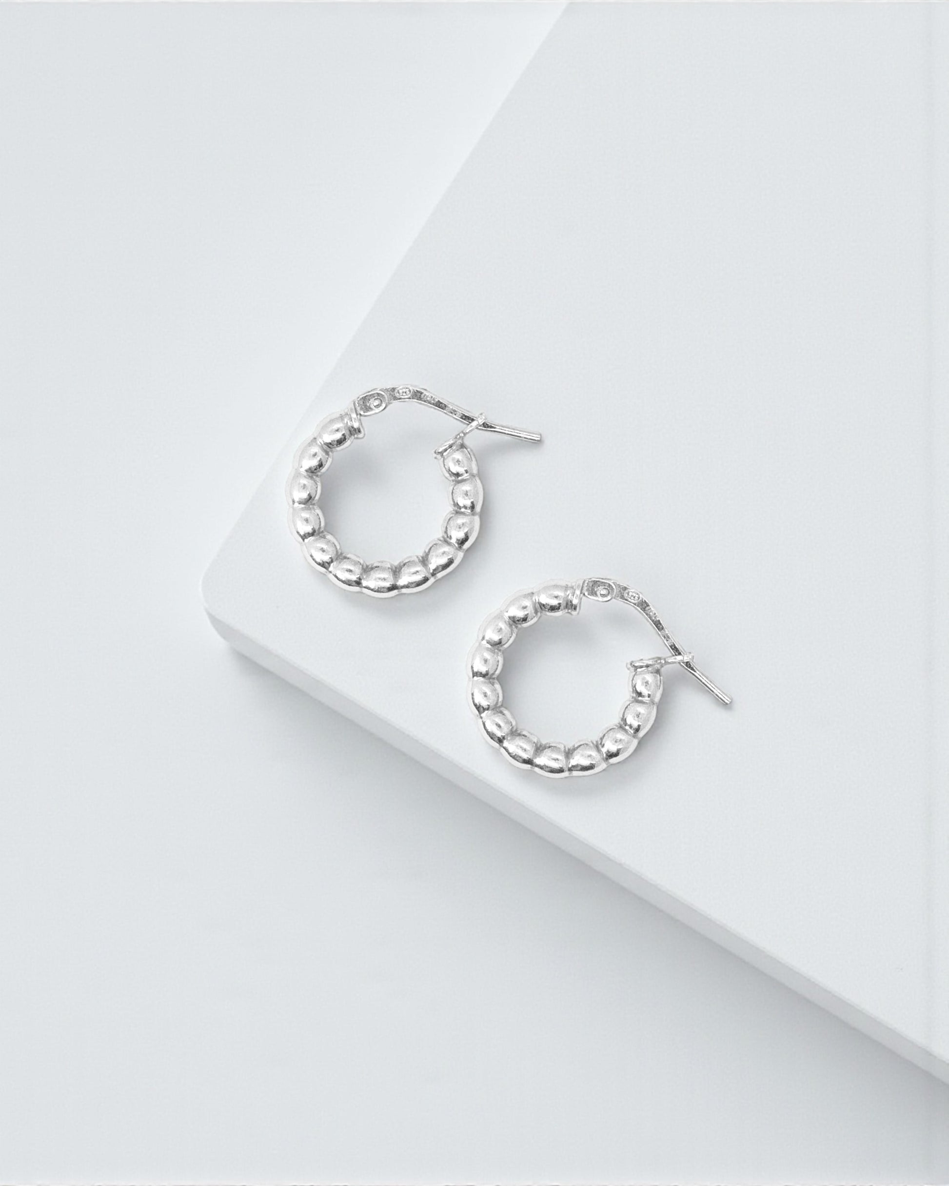Srebrne naušnice Silver Bead E9-015