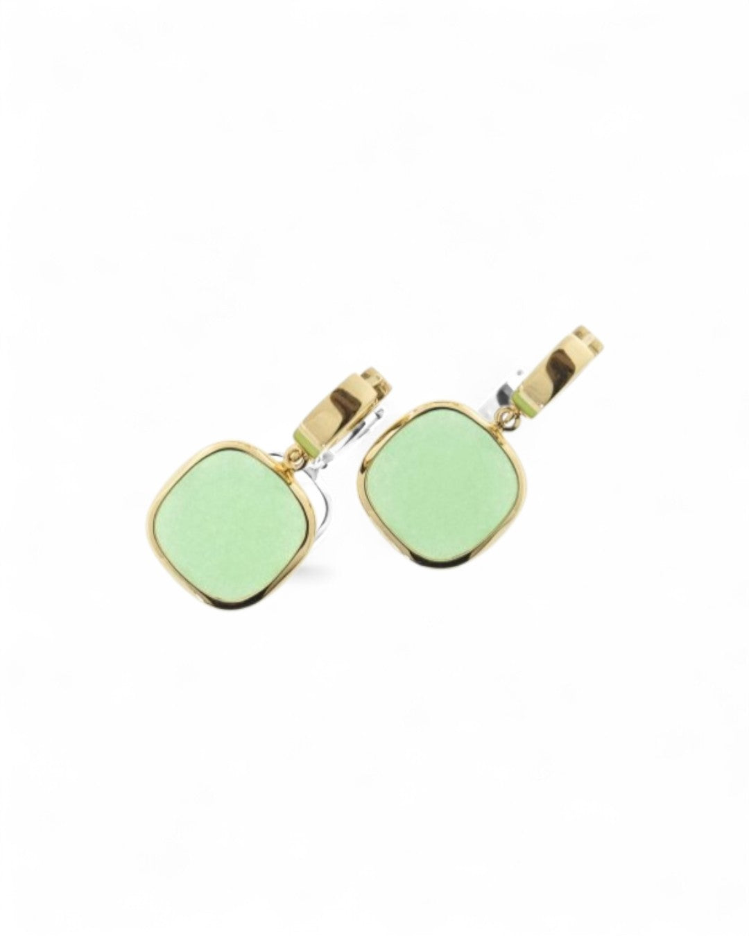 Coriandoli snap earrings with square milky green glass paste