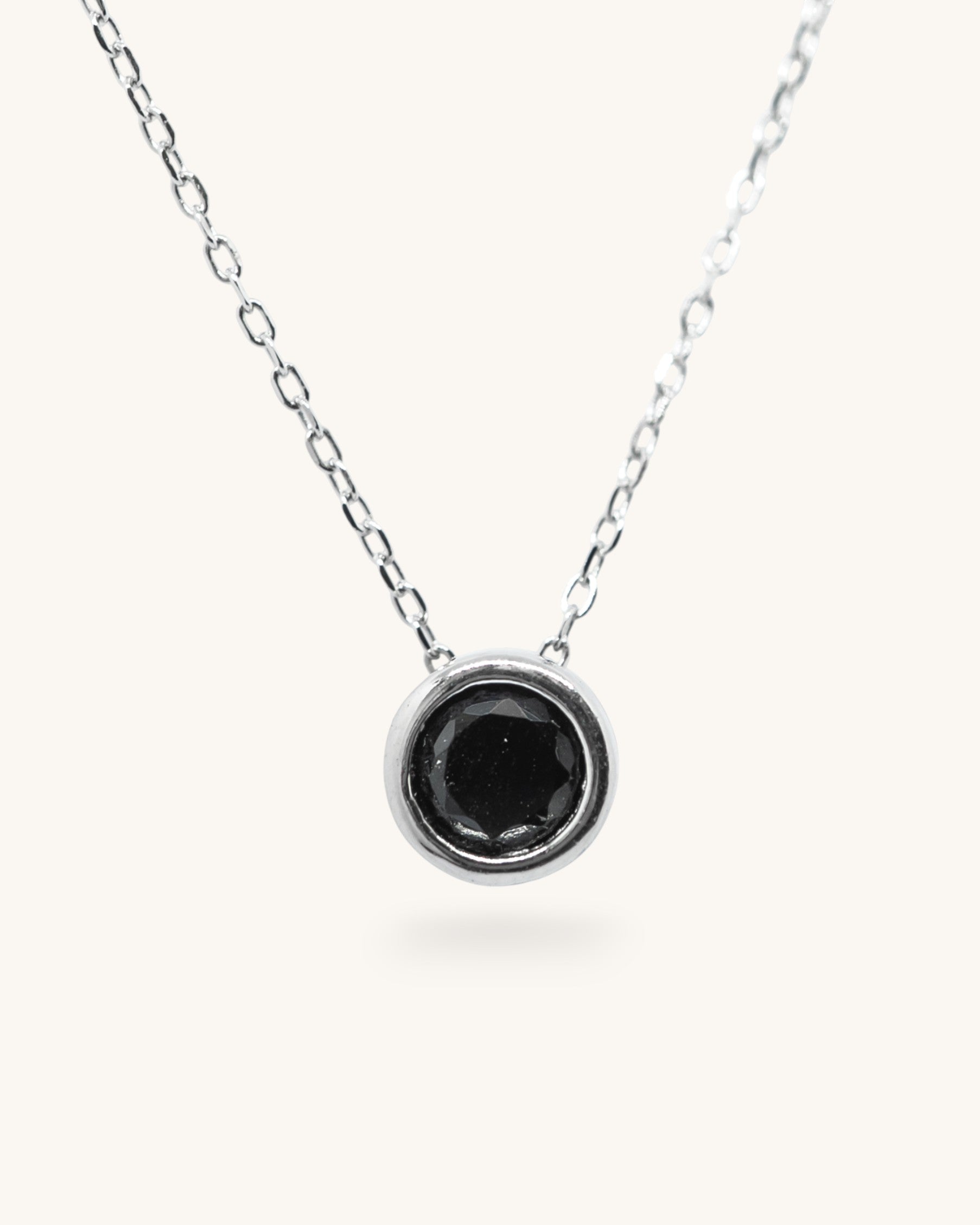 Black Classic lančić s privjeskom L5-017