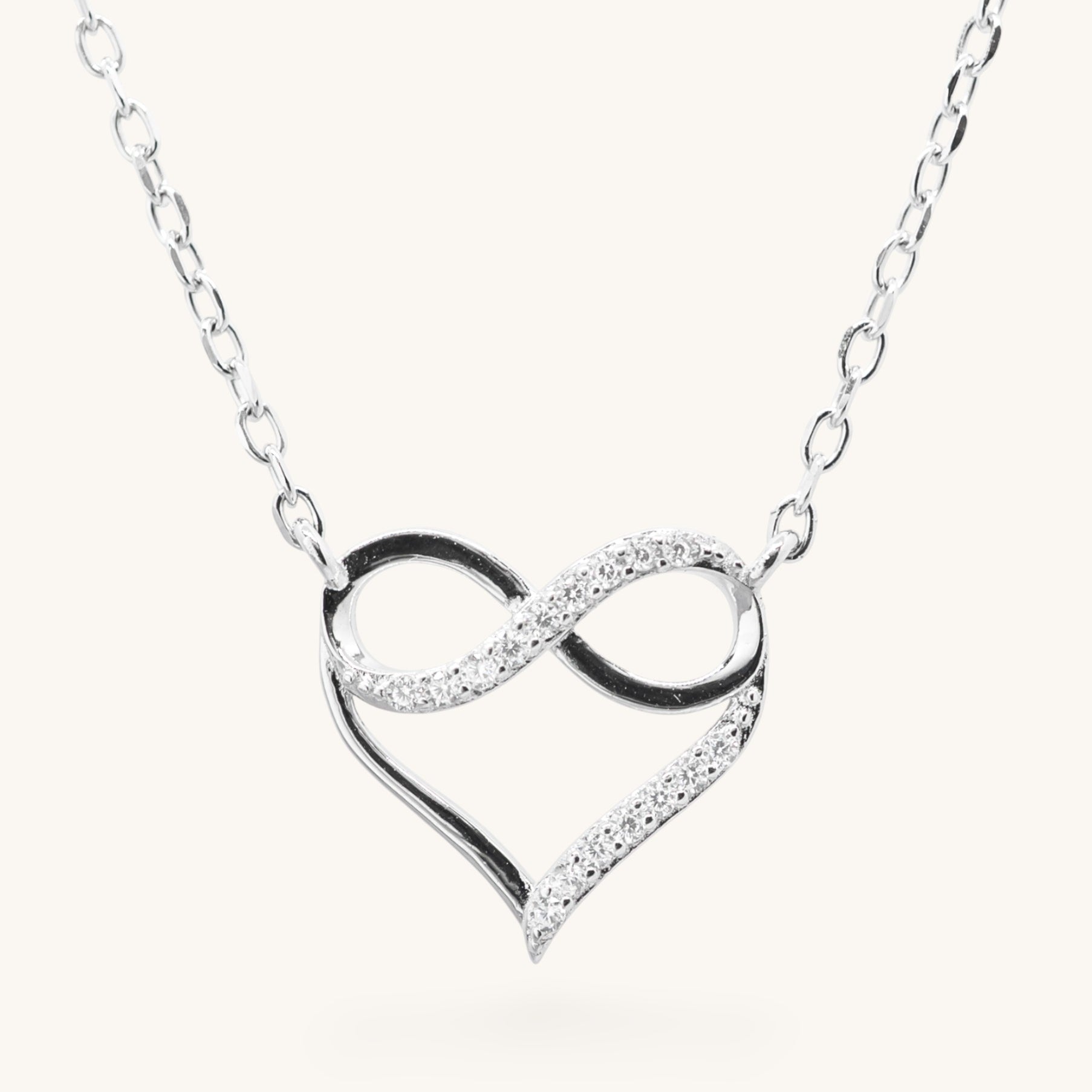 Infinity Love lančić s privjeskom L5-020